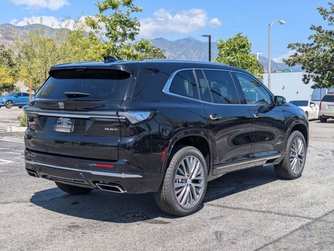 New 2026 Buick Enclave Avenir image 7