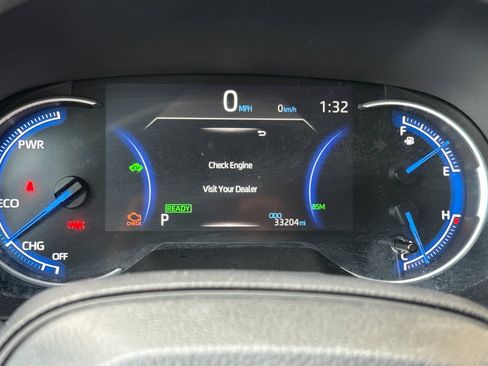 Certified 2023 Toyota RAV4 LE image 29