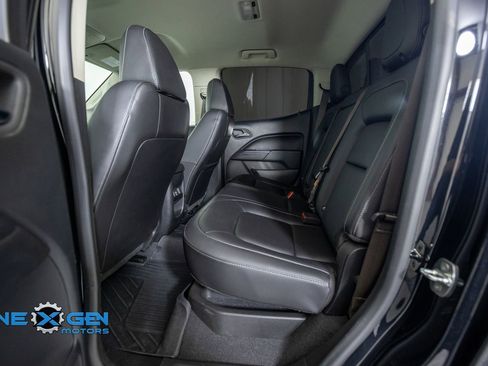 Used 2022 Chevrolet Colorado ZR2 w/ ZR2 Midnight Special Edition AWD/4WD image 27