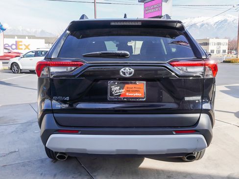 Used 2024 Toyota RAV4 Adventure image 7