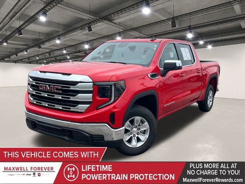 Used 2024 GMC Sierra 1500 SLE image 1