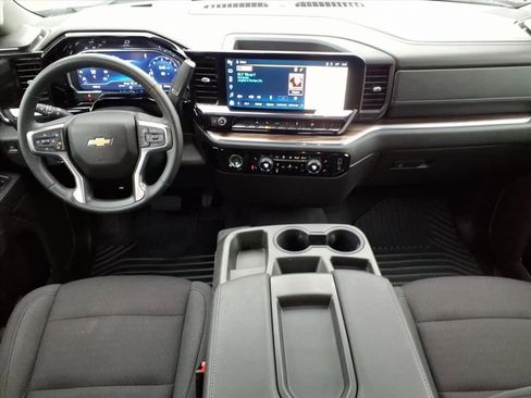 Certified 2024 Chevrolet Silverado 1500 LT AWD/4WD image 6