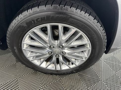 Used 2018 Jeep Grand Cherokee Summit AWD/4WD image 33