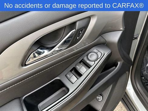 Certified 2023 Chevrolet Traverse LT FWD image 18