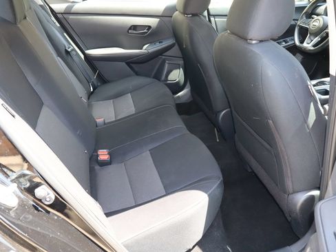 Used 2024 Nissan Sentra SV FWD image 17
