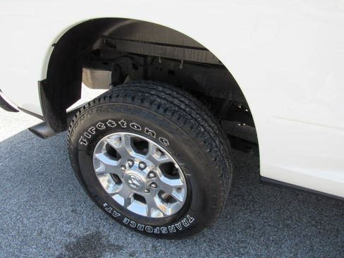 Used 2024 RAM 2500 Laramie w/ Safety Group AWD/4WD image 4