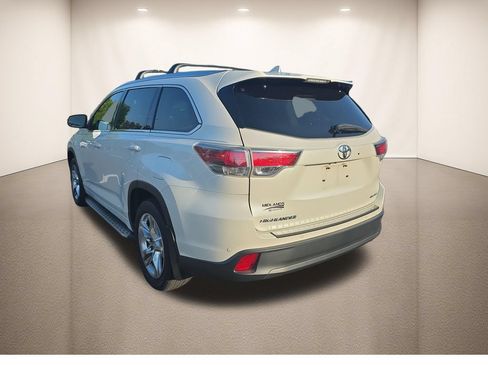 Used 2016 Toyota Highlander Limited FWD image 5