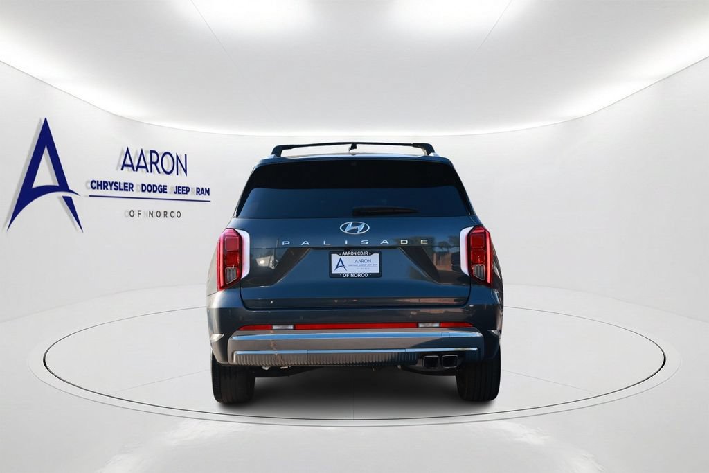 Used 2024 Hyundai Palisade Calligraphy FWD image 5