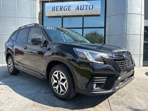 Used 2023 Subaru Forester Premium AWD/4WD image 1