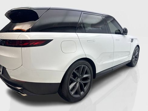 Used 2024 Land Rover Range Rover Sport SE AWD/4WD image 13