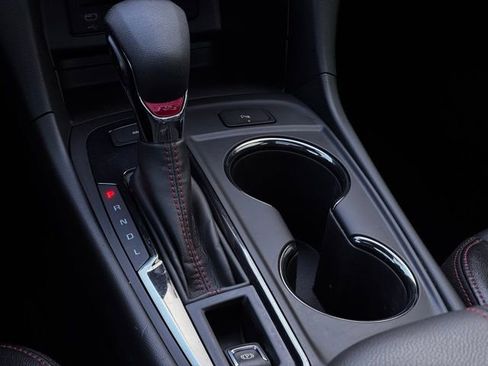 Used 2024 Chevrolet Equinox RS w/ RS Leather Package image 34