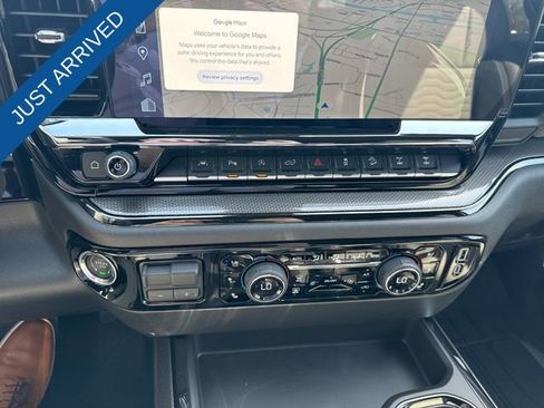 New 2026 Chevrolet Silverado 1500 ZR2 image 19