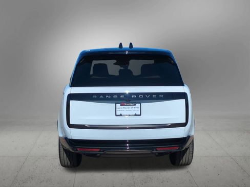 Used 2025 Land Rover Range Rover SE image 5