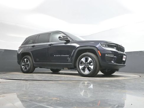 Used 2024 Jeep Grand Cherokee Limited 4xe AWD/4WD image 34
