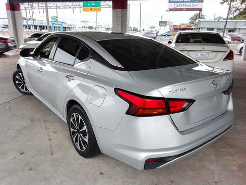 Used 2019 Nissan Altima 2.5 S FWD image 4