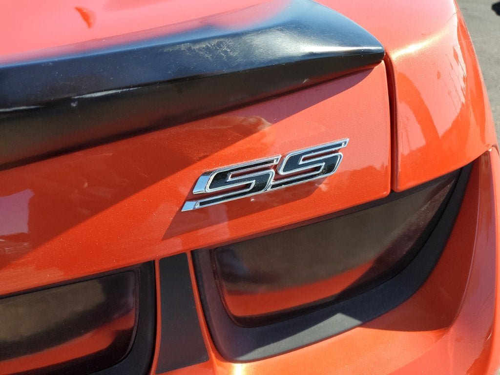 Used 2011 Chevrolet Camaro SS w/ Black Stripe Package RWD image 8