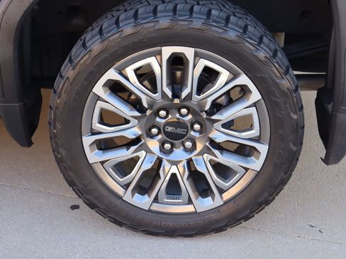 Used 2024 GMC Sierra 1500 Denali Ultimate AWD/4WD image 30
