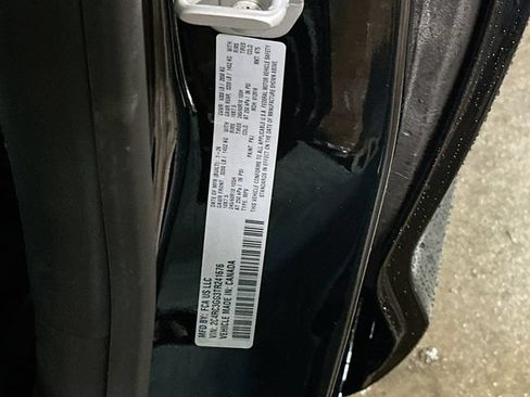 New 2026 Chrysler Pacifica Limited AWD/4WD image 36