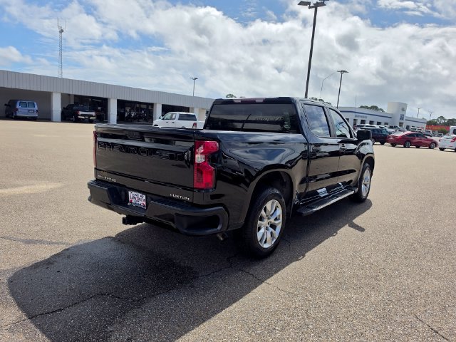 Used 2022 Chevrolet Silverado 1500 Custom RWD image 3