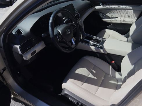 Used 2019 Honda Accord EX-L image 11