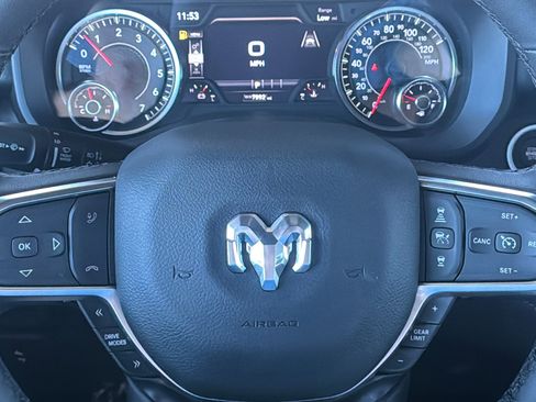 Used 2025 RAM 1500 Big Horn image 33
