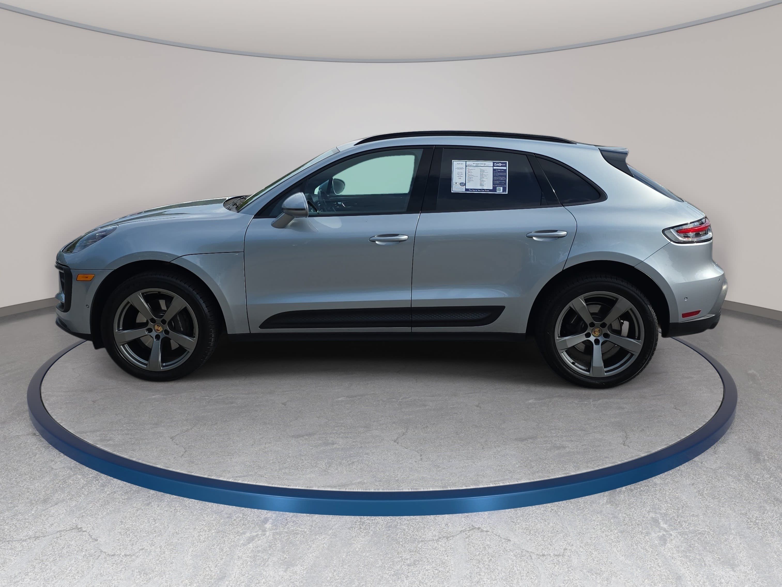 Used 2022 Porsche Macan AWD/4WD image 8