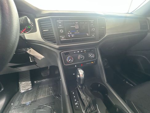 Used 2021 Volkswagen Atlas Cross Sport S image 24