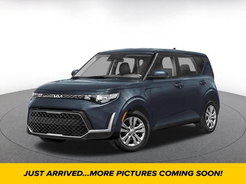Used 2025 Kia Soul LX w/ LX Technology Package FWD image 1