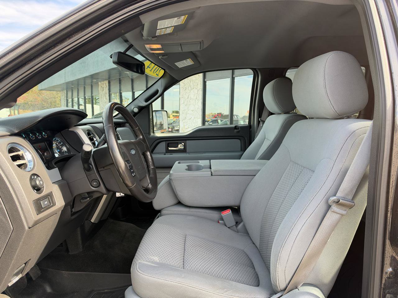 Used 2014 Ford F150 XLT w/ Equipment Group 302A Luxury AWD/4WD image 2