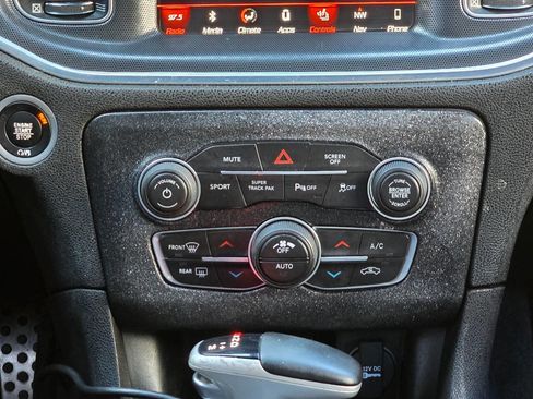 Used 2018 Dodge Charger R/T Scat Pack image 29