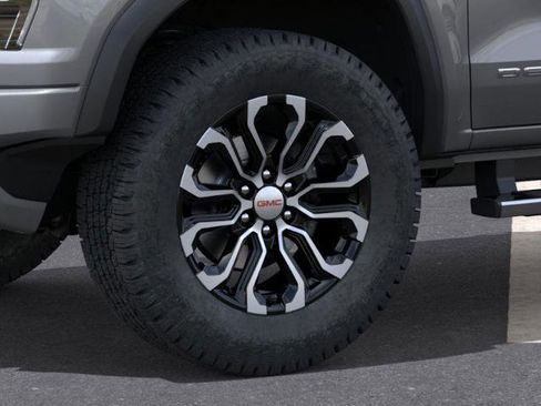 New 2026 GMC Canyon Denali image 33