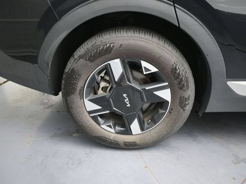 Used 2026 Kia Sportage LX FWD image 17
