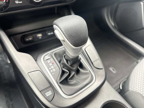 Used 2023 Kia Soul LX image 23