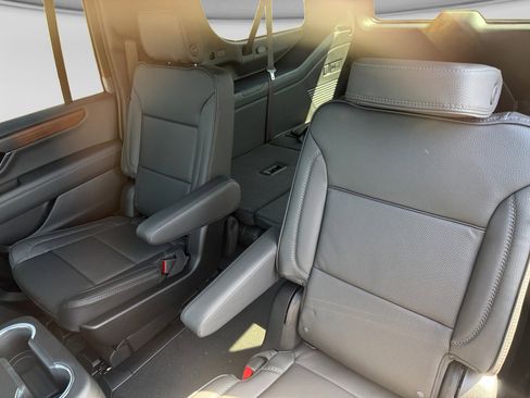 New 2026 GMC Yukon XL Denali w/ Sun & Power Step Package image 16