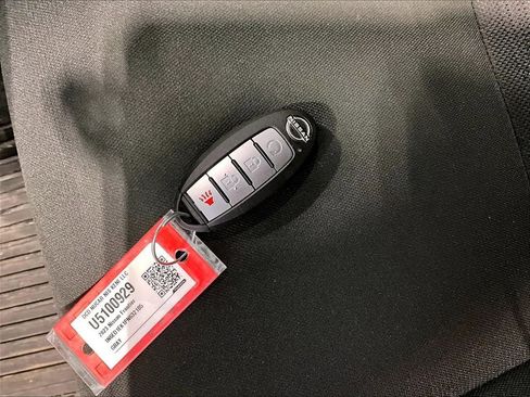 Used 2023 Nissan Frontier PRO-4X w/ Pro Convenience Package image 31