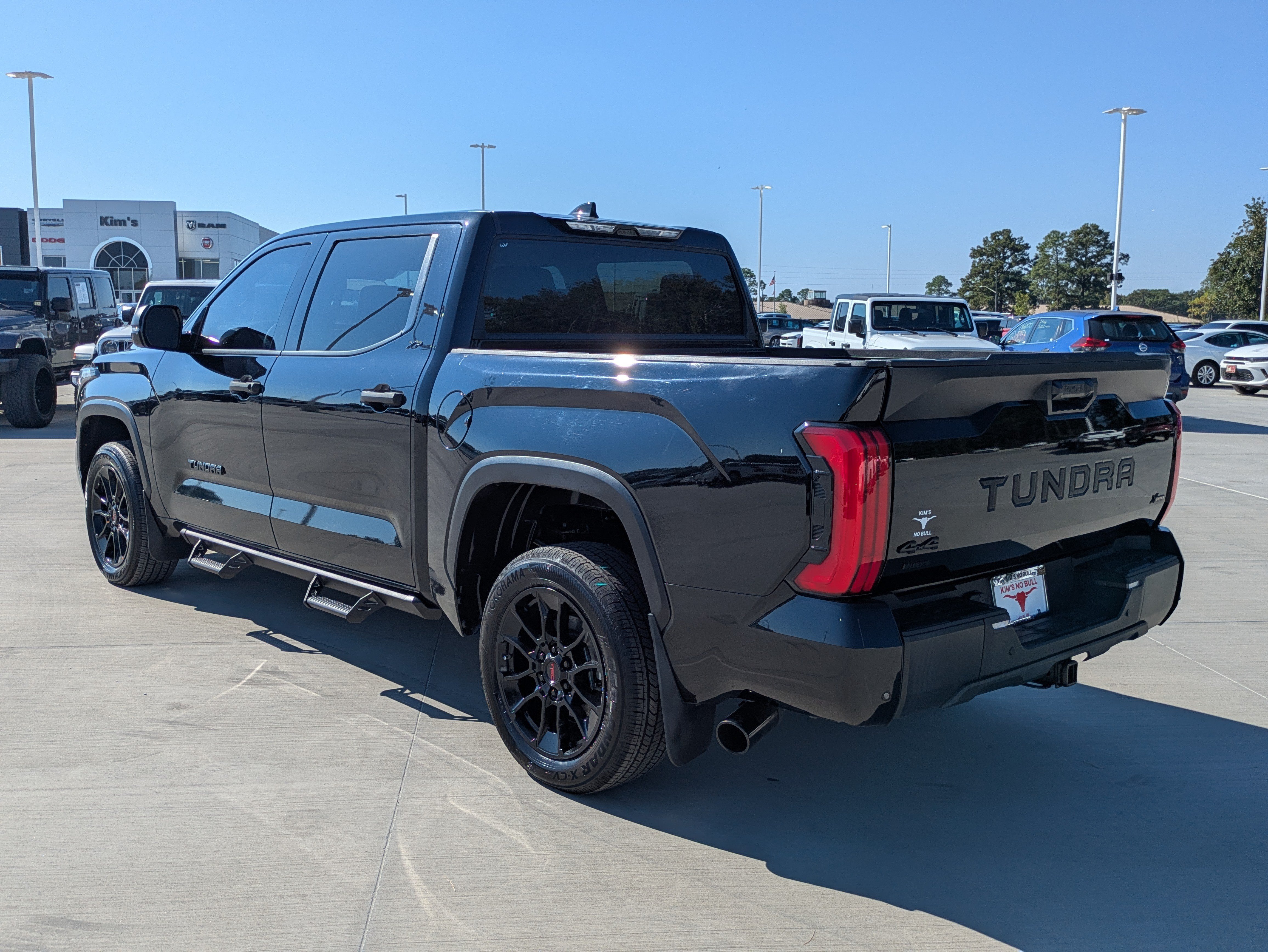 Used 2023 Toyota Tundra SR5 w/ SR5 Convenience Package AWD/4WD image 3