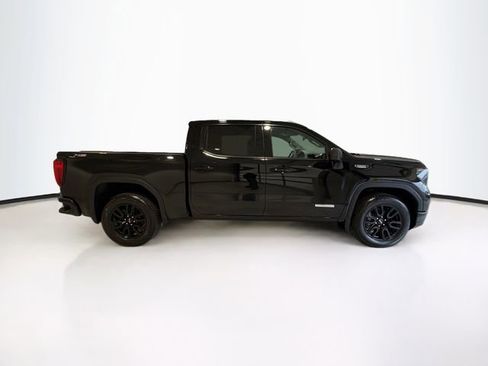 Used 2022 GMC Sierra 1500 Elevation w/ X31 Off-Road Package AWD/4WD image 8