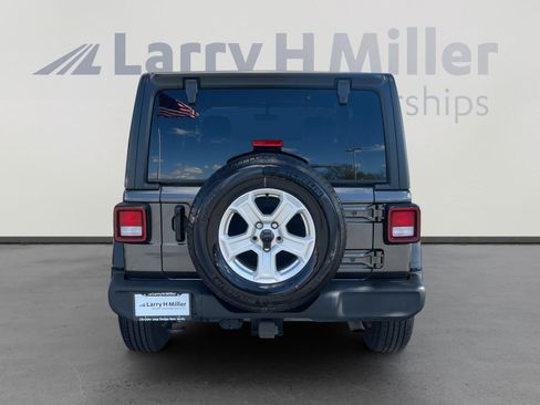 Used 2023 Jeep Wrangler Sport S AWD/4WD image 4