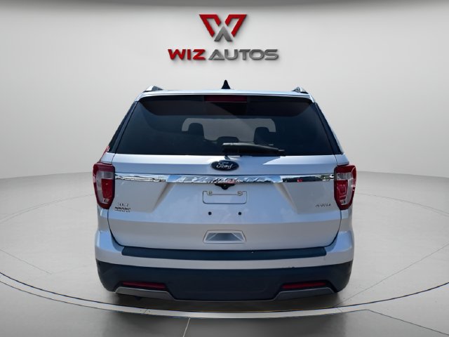 Used 2019 Ford Explorer XLT AWD/4WD image 4