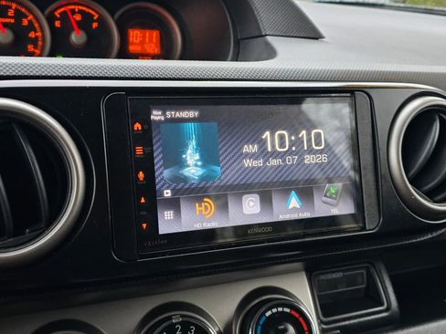 Used 2015 Scion xB image 22