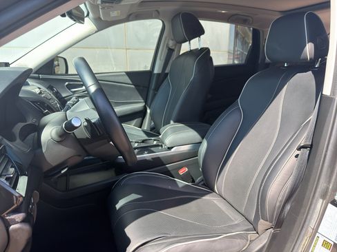 Used 2025 Acura RDX SH-AWD w/ Advance Package image 10