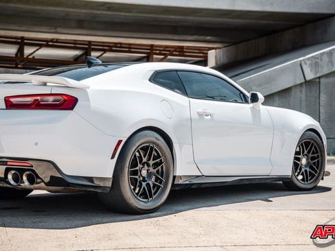 Used 2018 Chevrolet Camaro ZL1 RWD image 61