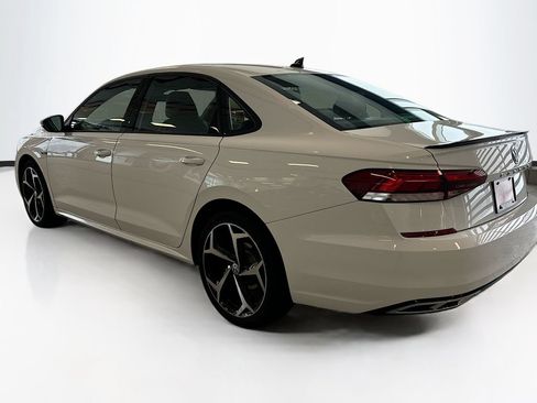 Used 2021 Volkswagen Passat 2.0T R-Line FWD image 7