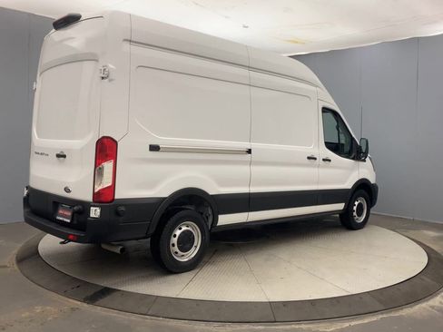 Used 2024 Ford Transit 250 148 High Roof RWD image 5