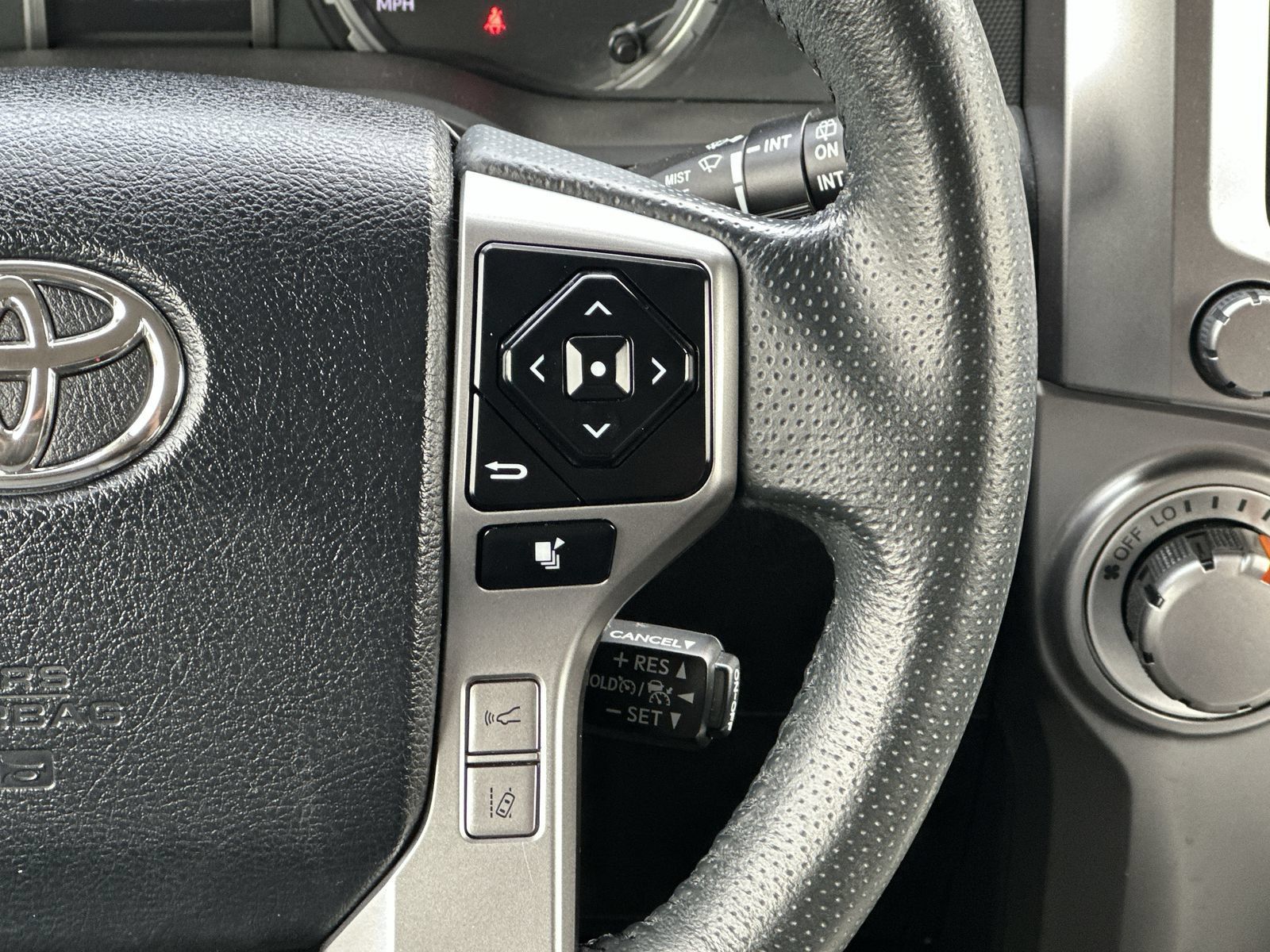 Used 2022 Toyota 4Runner TRD Sport AWD/4WD image 21