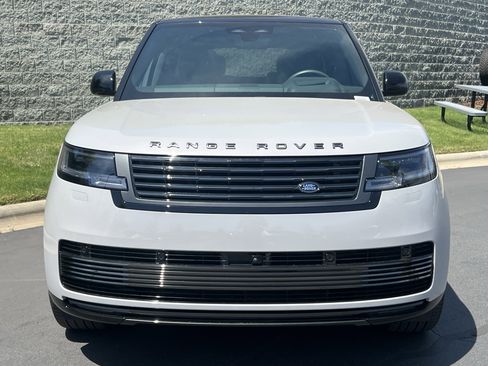 New 2026 Land Rover Range Rover SV AWD/4WD image 10
