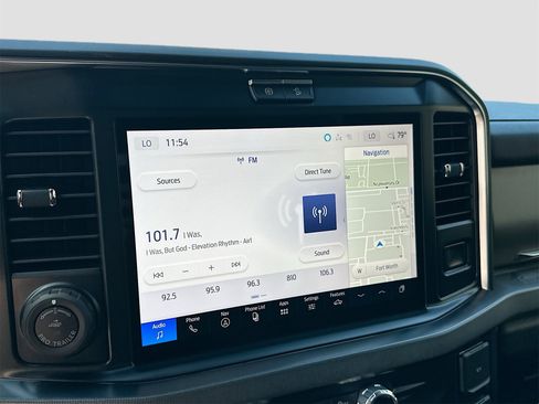 Used 2025 Ford F250 Platinum w/ FX4 Off-Road Package image 15