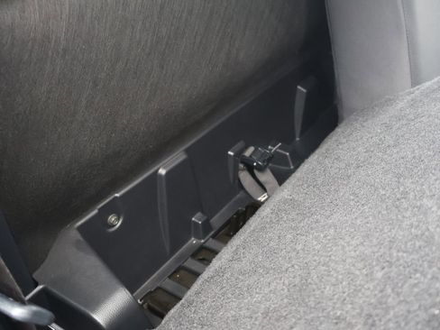 Used 2024 Toyota Tacoma TRD Off-Road image 28