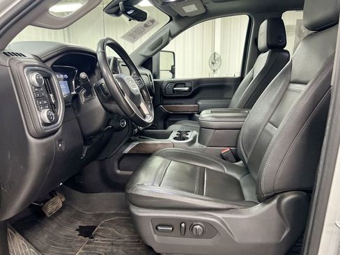 Used 2020 GMC Sierra 2500 Denali w/ Denali Ultimate Package image 20