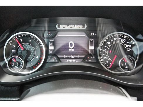Used 2019 RAM 2500 Laramie AWD/4WD image 16